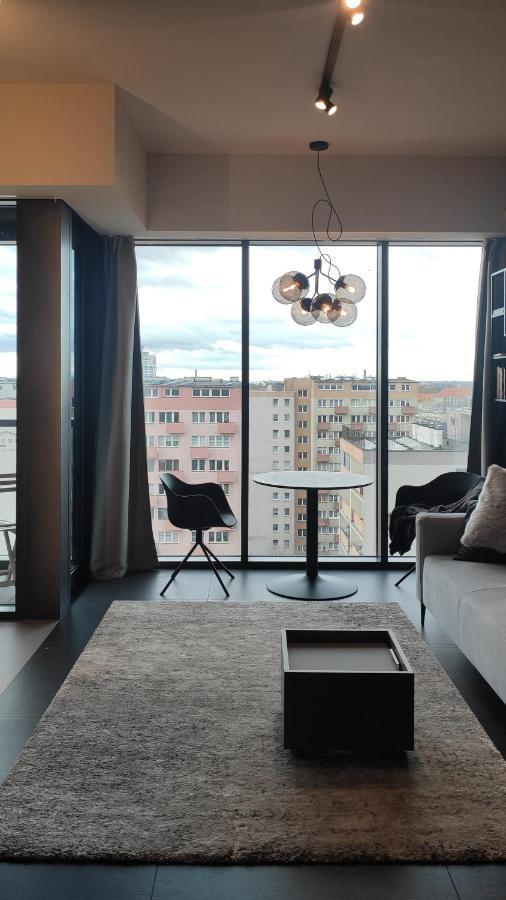 Hanza Tower Apartment *